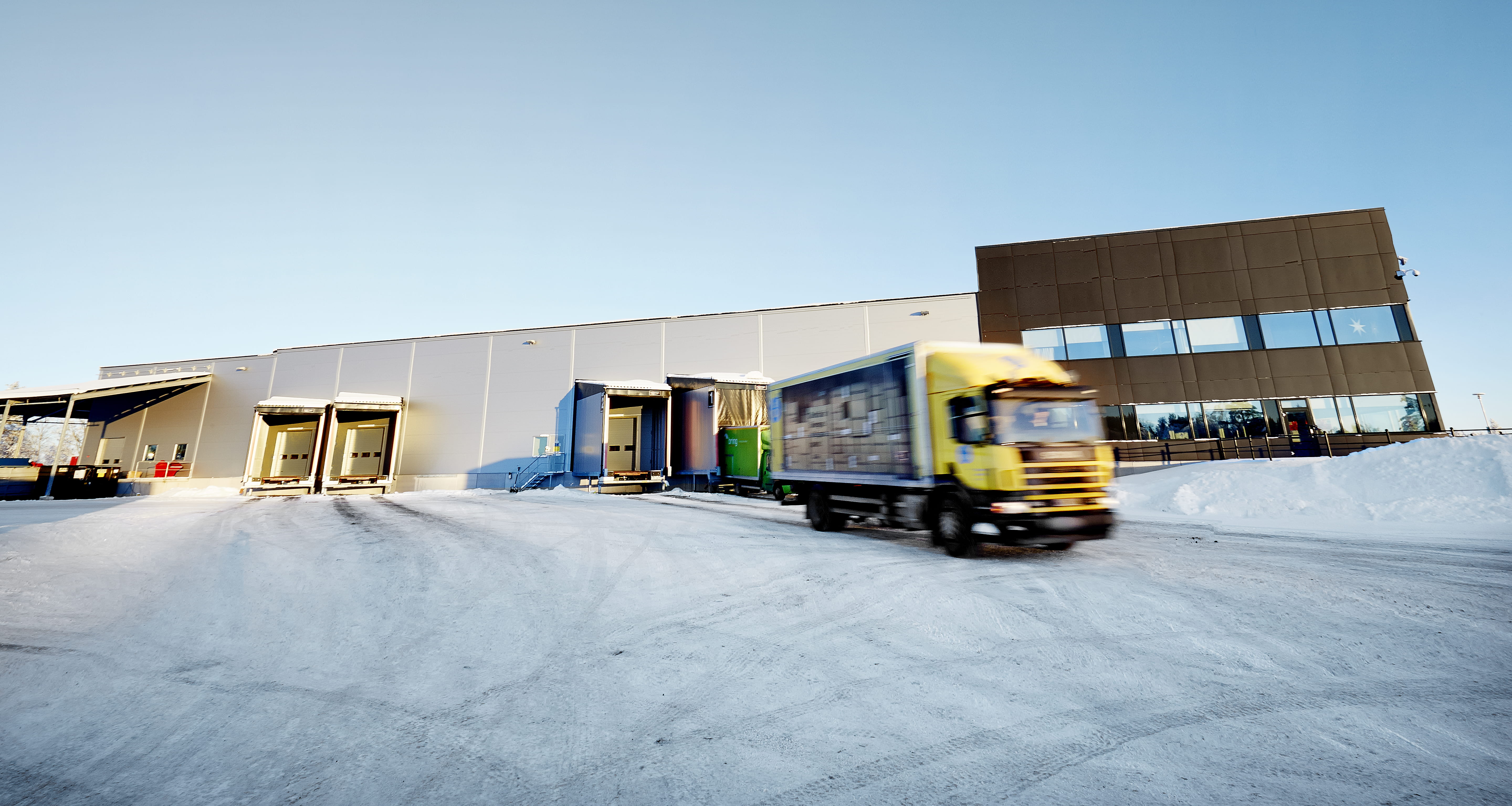 Lastbil Logistikcenter OEM Automatic