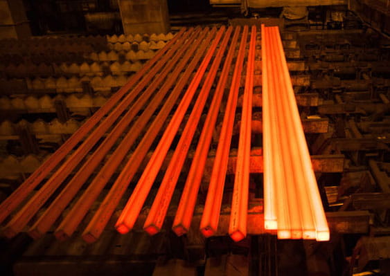 Bild på hur ljuset blir vitare och starkare